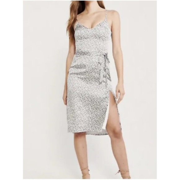 Abercrombie and Fitch Gray Leopard Print Slip Dress Adjustable Strap Size XL NWT - Picture 1 of 7